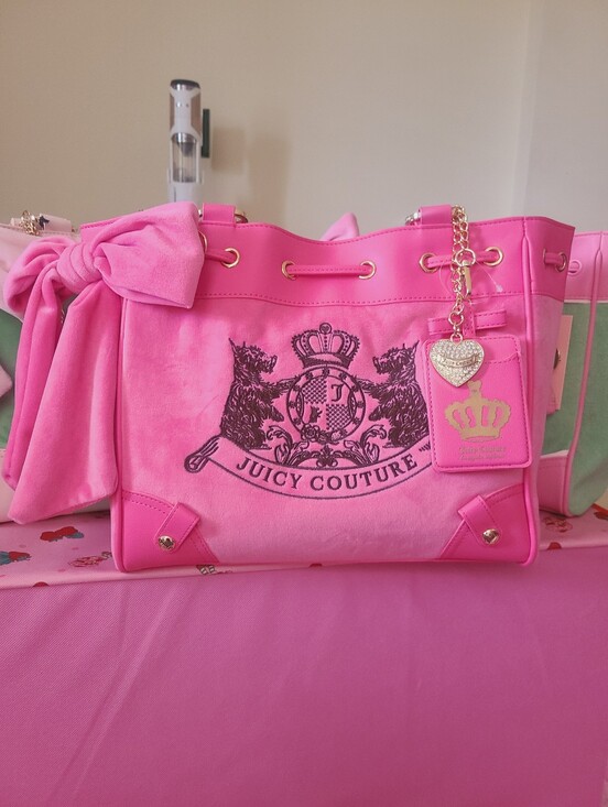 Juicy Couture Handbags - Juicy Couture Bag 💗